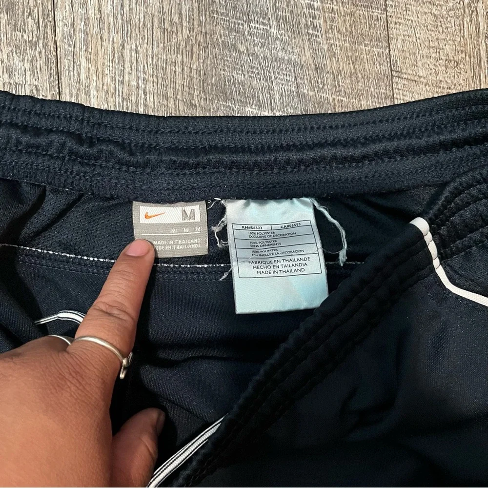 Vintage Nike‎ Athletic Shorts Men’s Medium Piped Trim Navy White Trim Drawstring